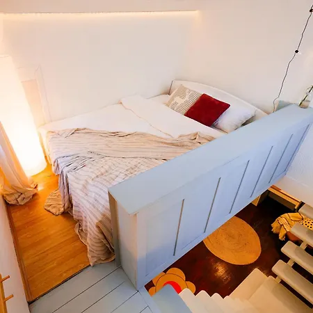 Majestic Company Mansion Old Town Renovated Apartment