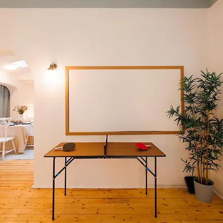 Majestic Company Mansion Old Town Renovated Apartment *